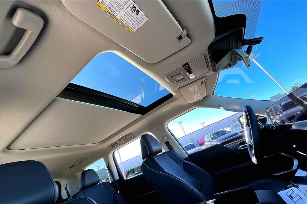 Certified 2025 INFINITI QX80 Luxe image 22