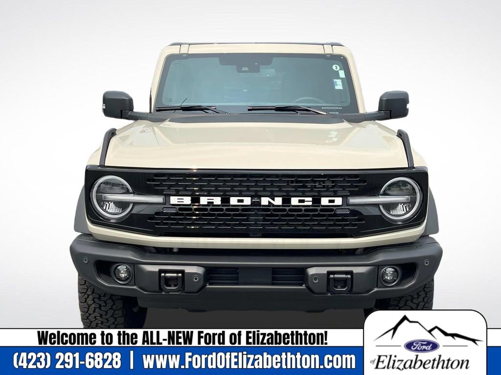 New 2025 Ford Bronco Badlands image 9