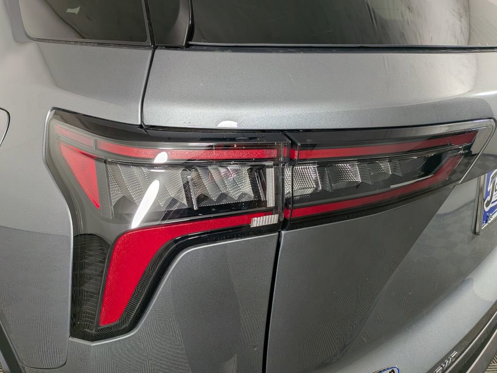 New 2026 Chevrolet Equinox LT w/ Convenience Package II image 12