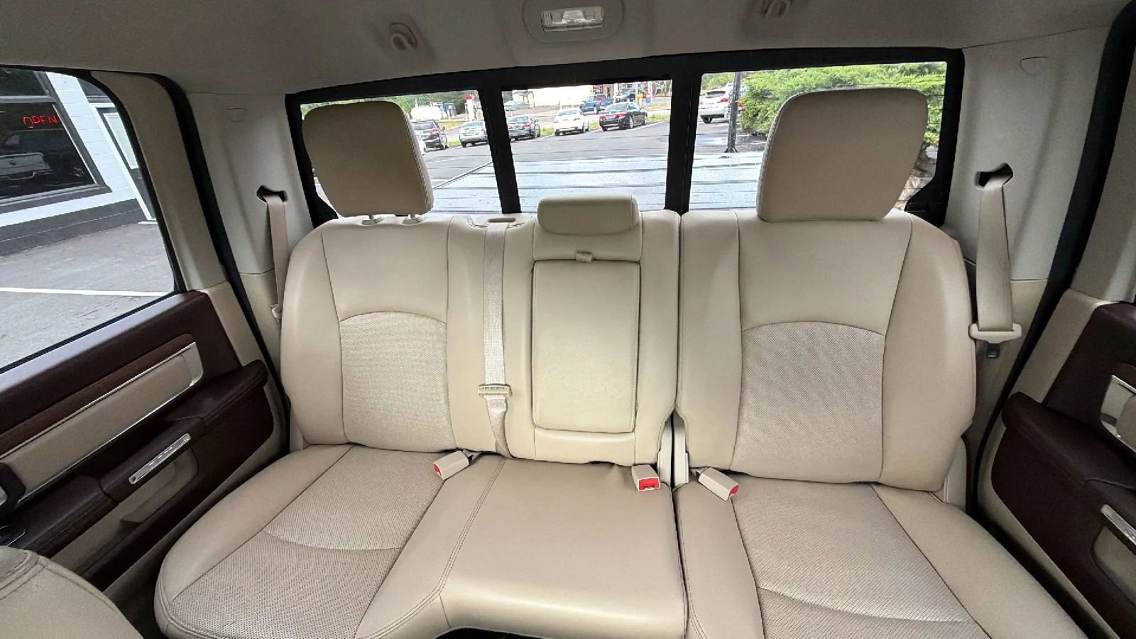 Used 2016 RAM 1500 Laramie AWD/4WD image 36