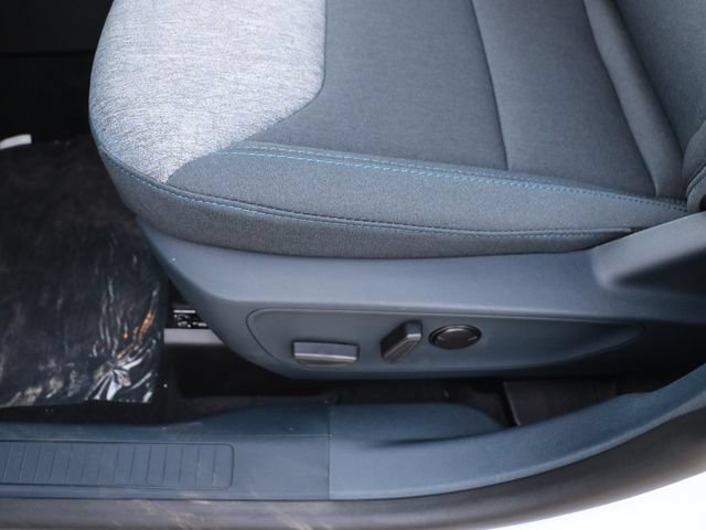 New 2026 Ford Maverick XLT w/ XLT Luxury Package FWD image 21
