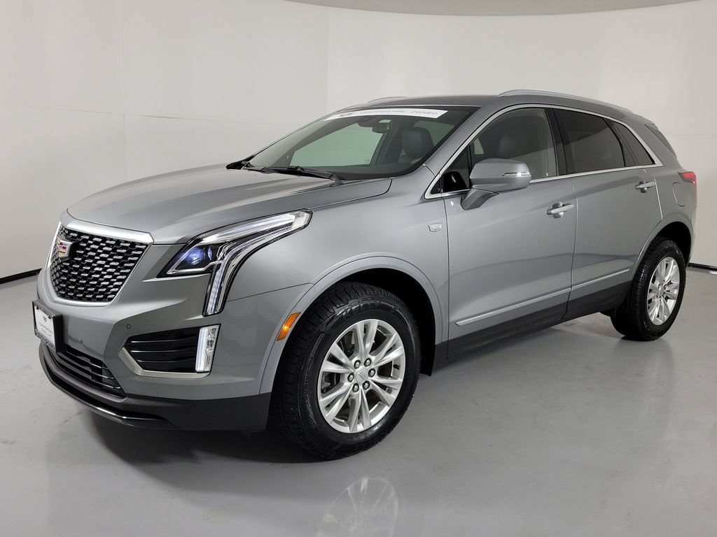 Certified 2023 Cadillac XT5 Luxury FWD image 2