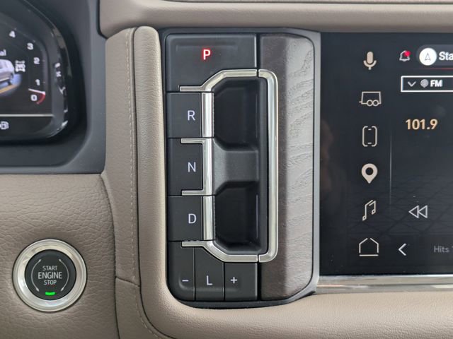 Used 2024 GMC Yukon Denali w/ Denali Reserve Package image 24