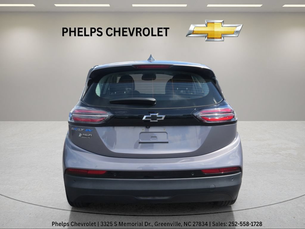 Certified 2023 Chevrolet Bolt LT w/ Infotainment Package FWD image 4