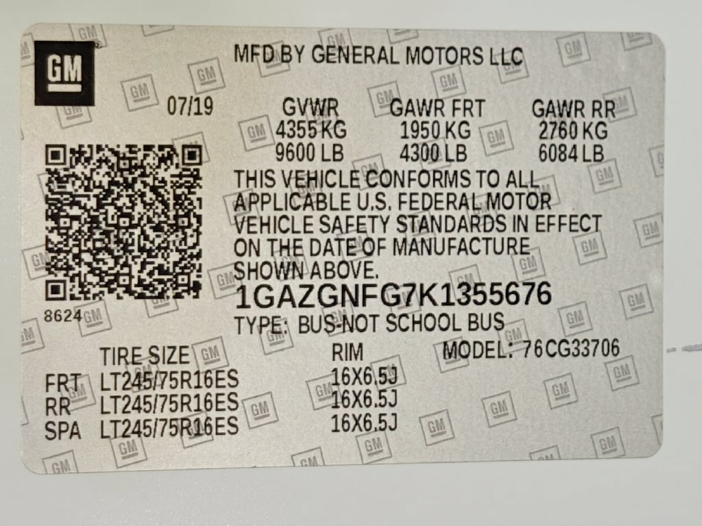 Used 2019 Chevrolet Express 3500 LS RWD image 44