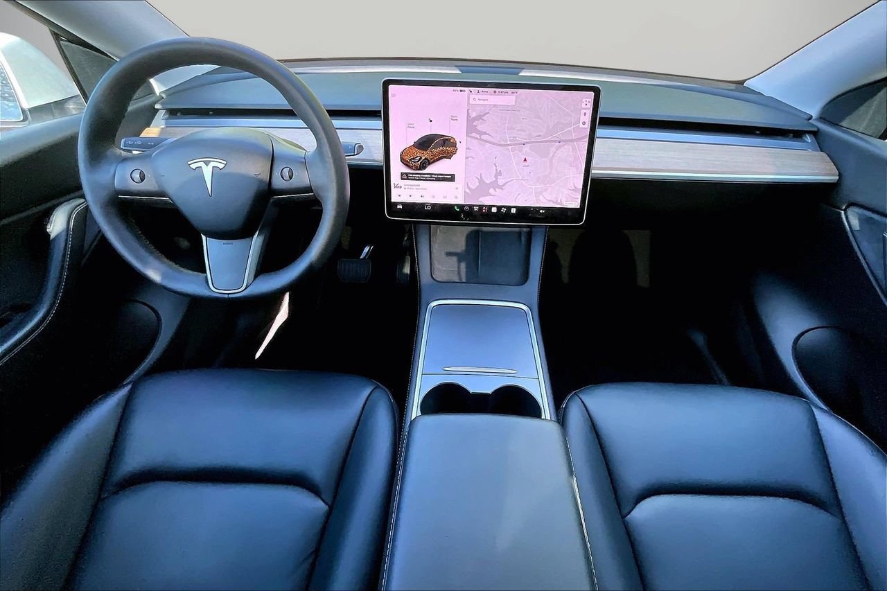 Used 2021 Tesla Model Y Long Range AWD/4WD image 15