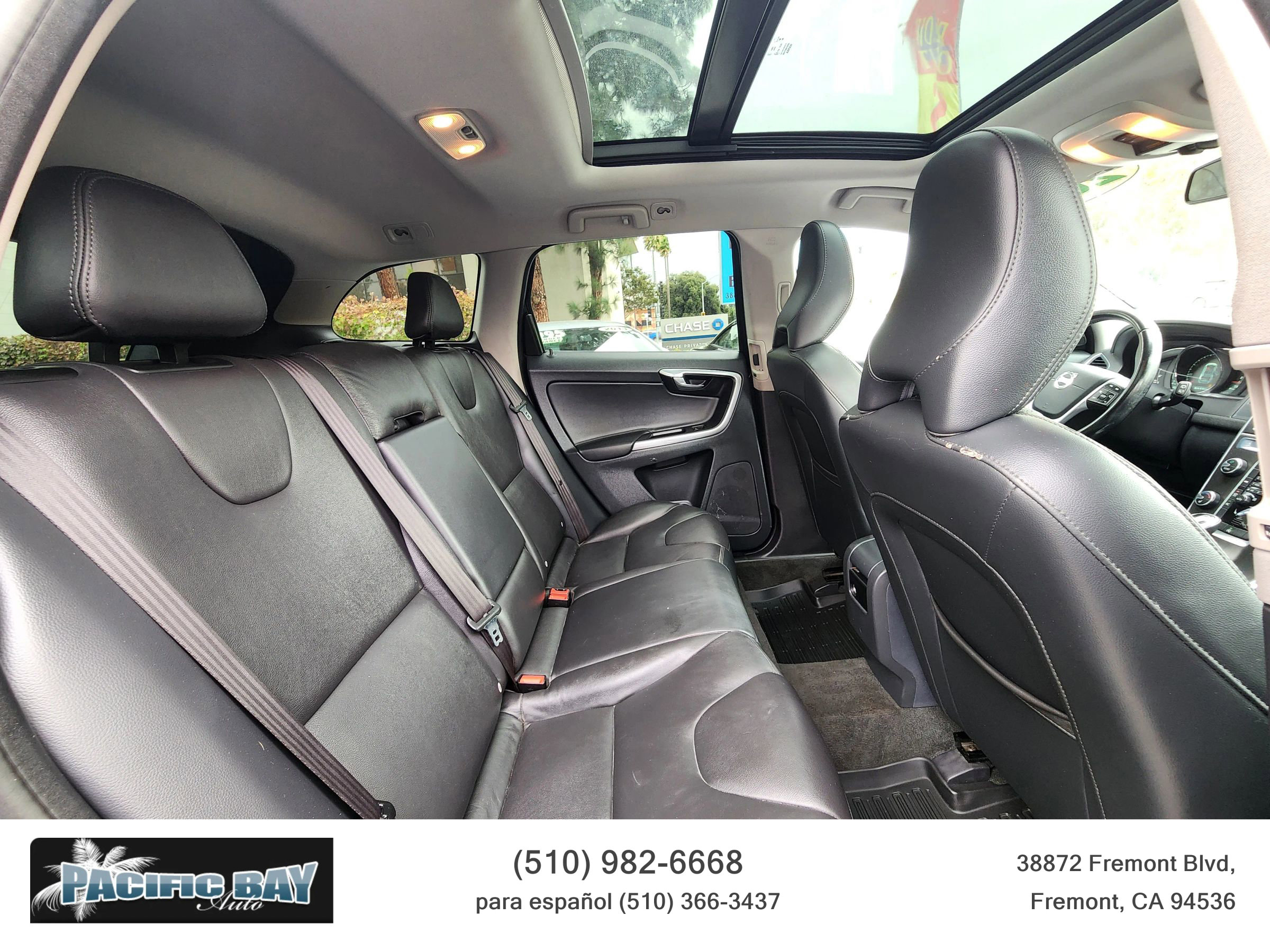 Used 2015 Volvo XC60 T5 Premier image 18