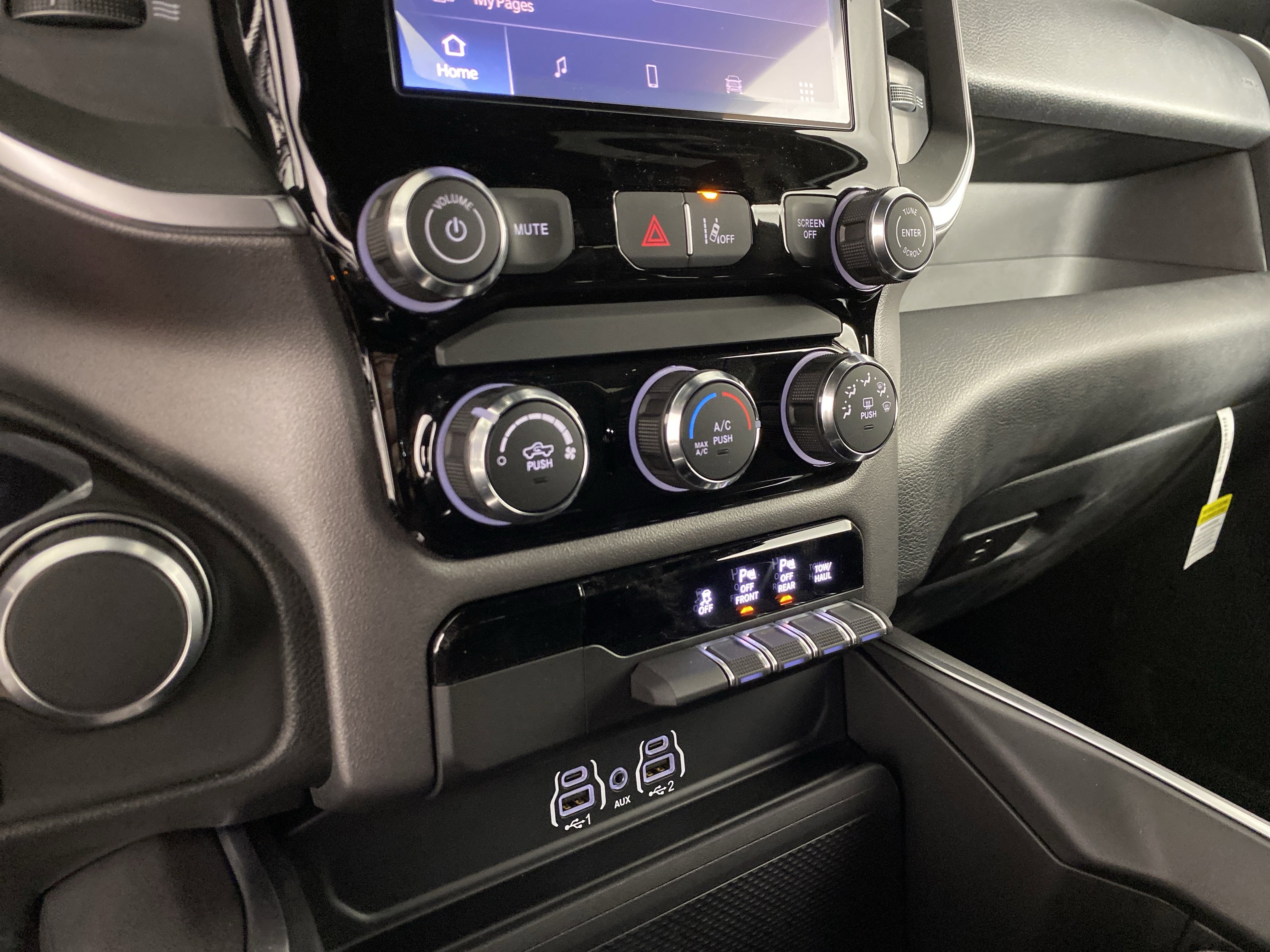 New 2026 RAM 1500 Big Horn image 25