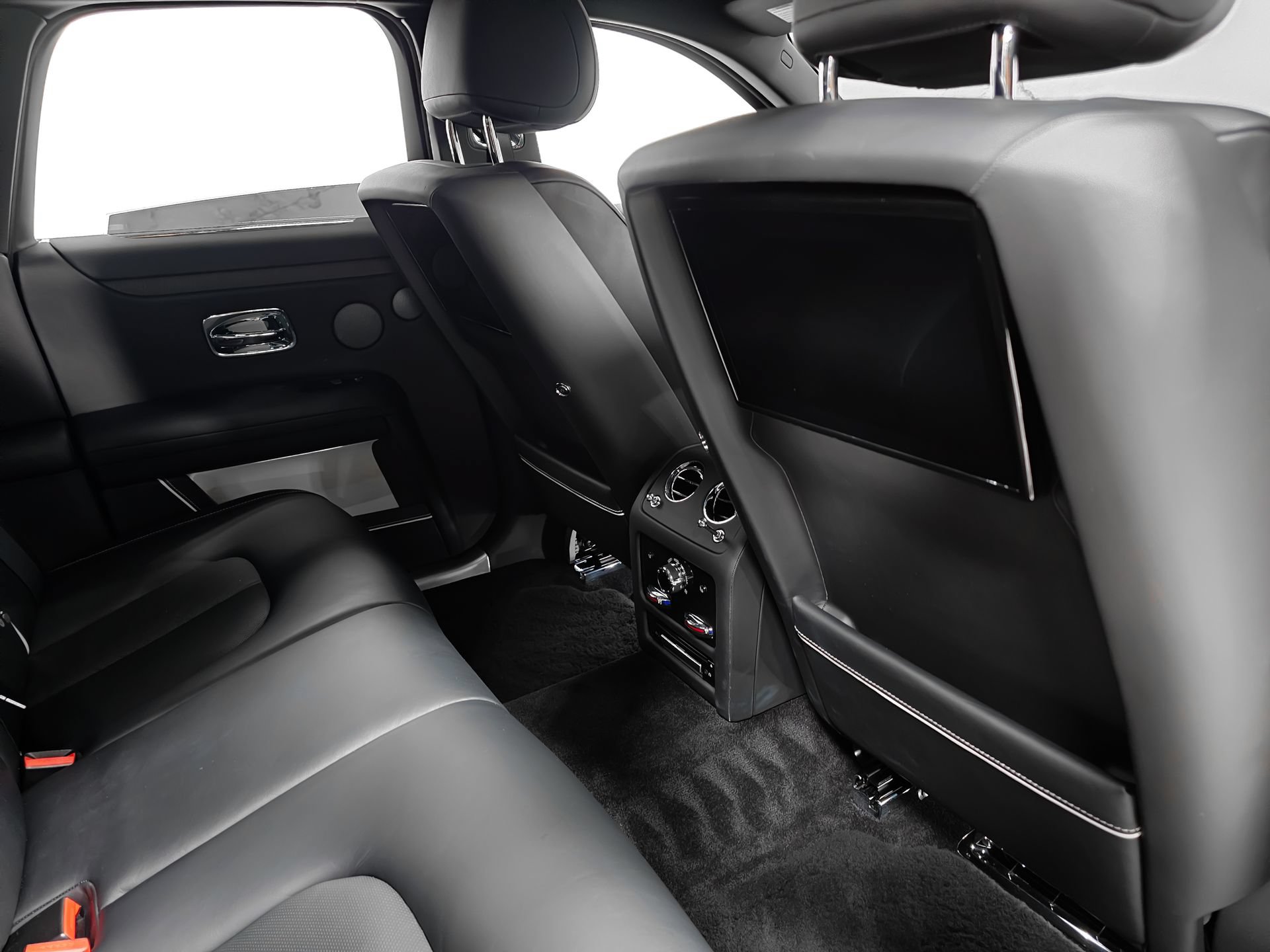Used 2023 Rolls-Royce Ghost w/ Ghost Package AWD/4WD image 22