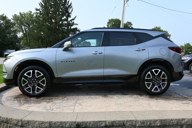 Used 2024 Chevrolet Blazer RS w/ Enhanced Convenience Package AWD/4WD image 8