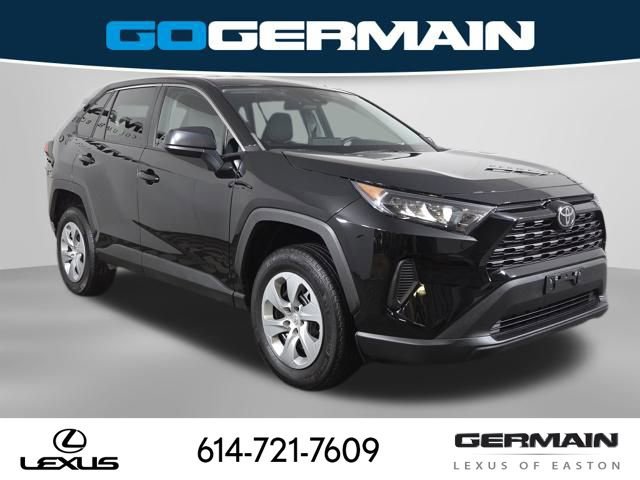 Used 2022 Toyota RAV4 LE image 5