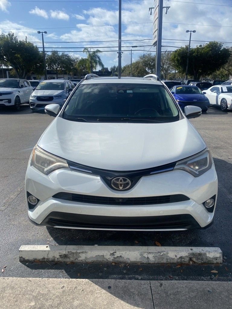 Used 2016 Toyota RAV4 Limited w/ Advanced Technology Package FWD image 2
