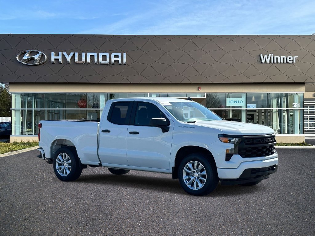 Used 2024 Chevrolet Silverado 1500 Custom AWD/4WD image 6