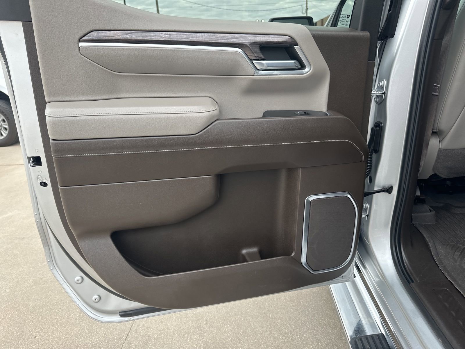 Used 2022 Chevrolet Silverado 1500 LTZ image 17