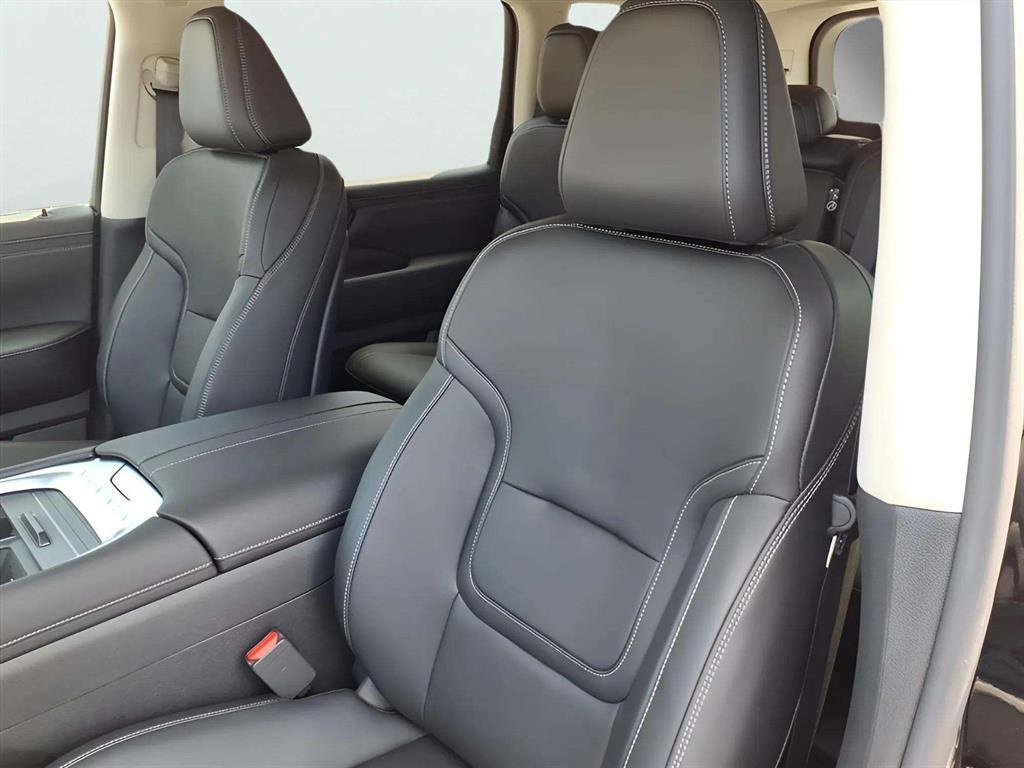 New 2026 Nissan Armada SV image 13