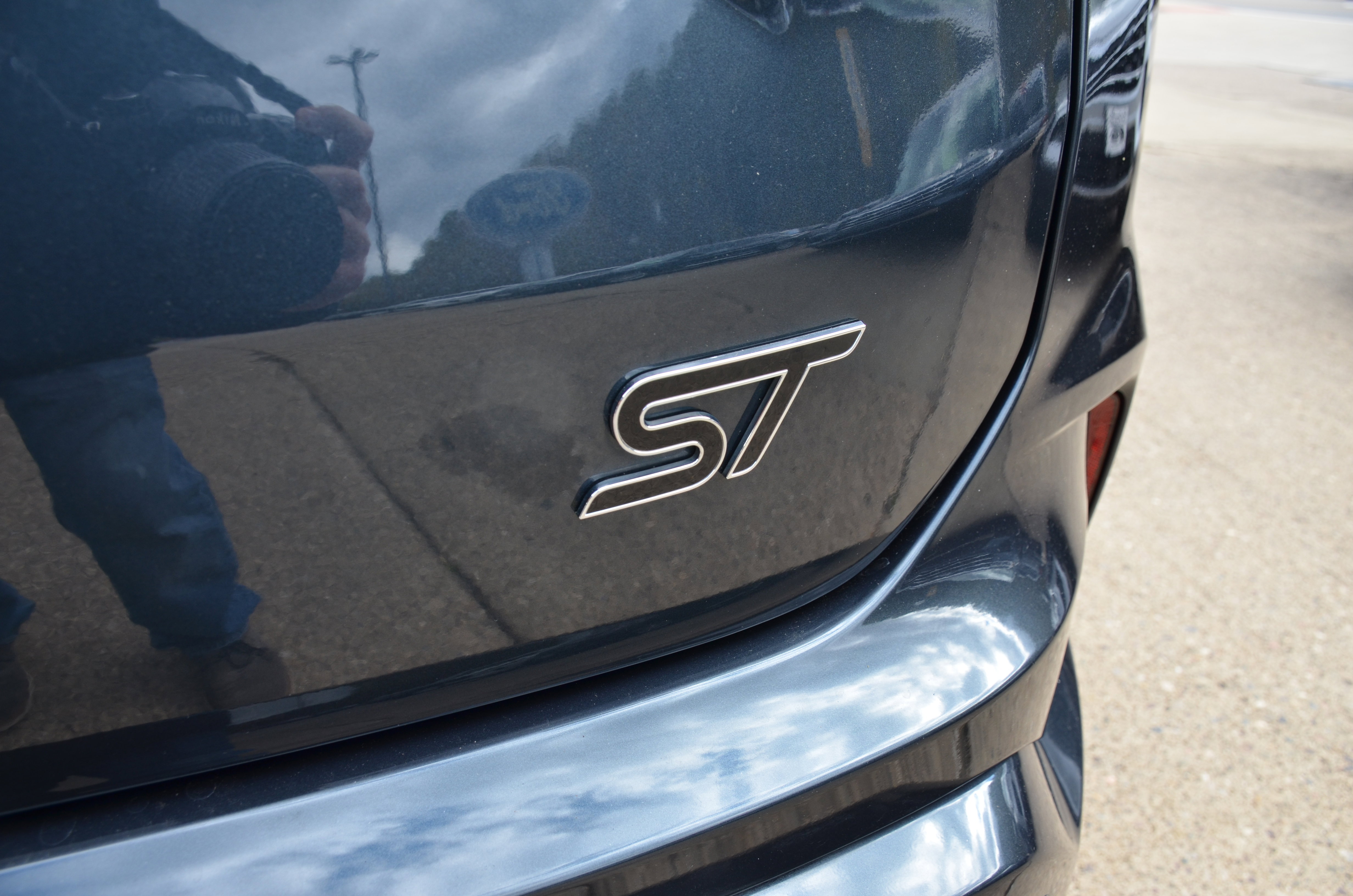 Used 2022 Ford Edge ST w/ Equipment Group 401A image 7