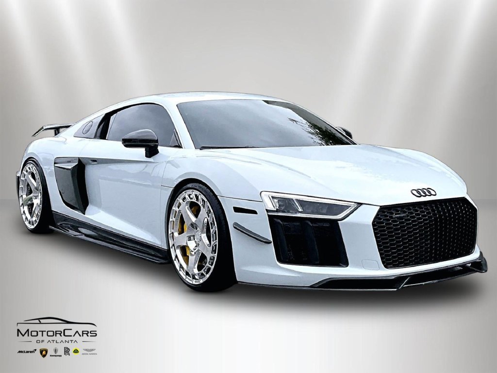 Used 2017 Audi R8 V10 plus AWD/4WD image 2