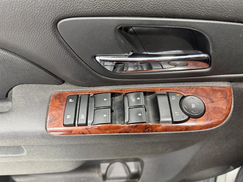 Used 2011 Chevrolet Suburban LS RWD image 12