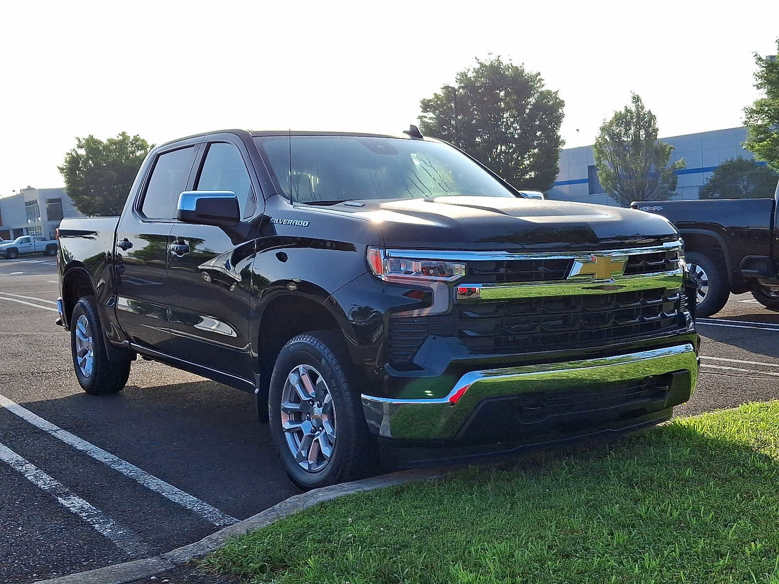 New 2025 Chevrolet Silverado 1500 LT