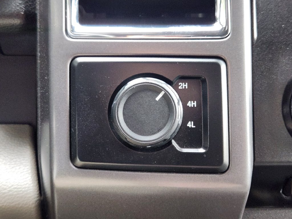 Used 2015 Ford F150 XLT w/ Equipment Group 301A Mid AWD/4WD image 12