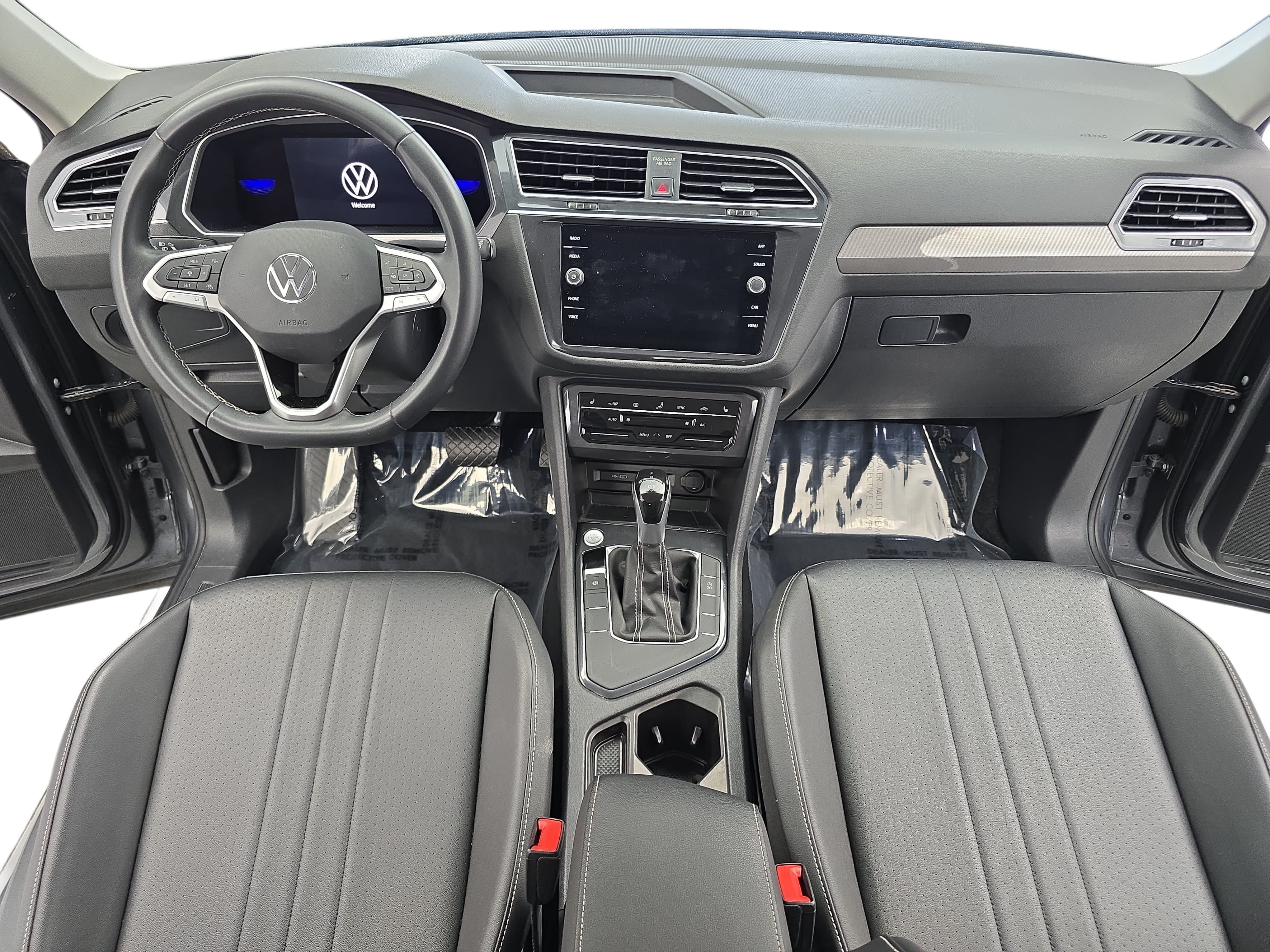 Used 2023 Volkswagen Tiguan SE FWD image 9