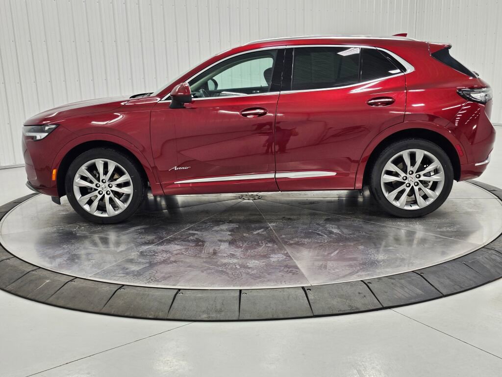 Used 2023 Buick Envision Avenir image 2