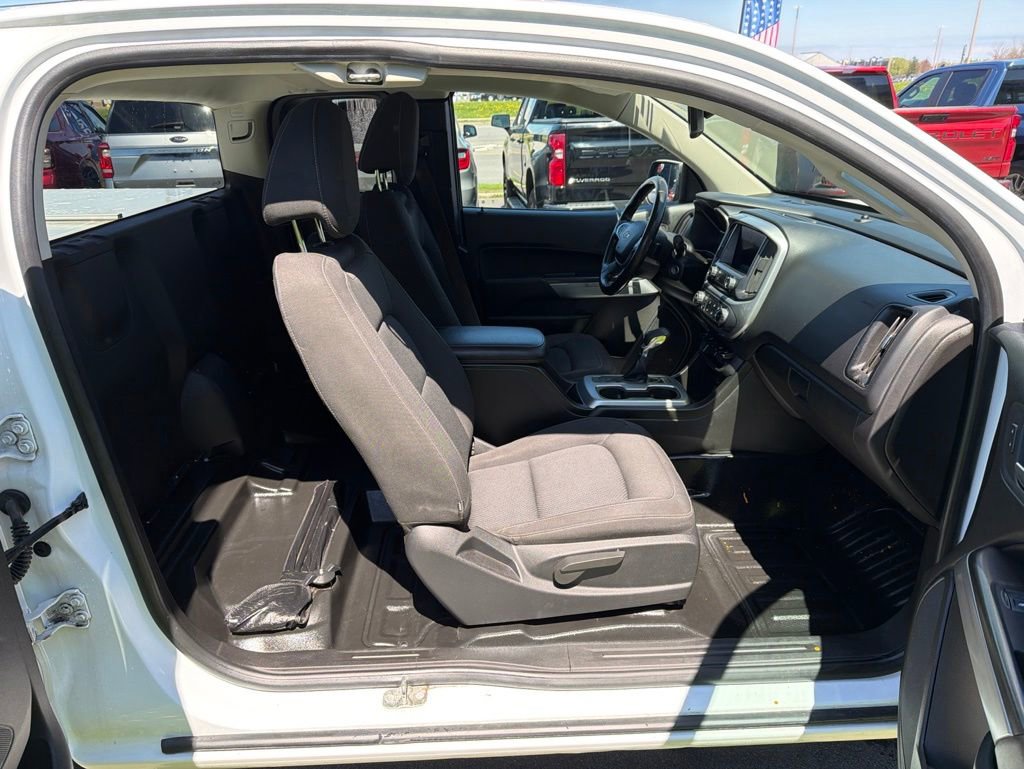 Used 2022 Chevrolet Colorado LT w/ Fleet Safety Package AWD/4WD image 20