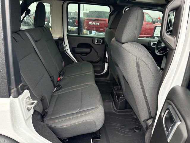 Used 2025 Jeep Wrangler Sport AWD/4WD image 18