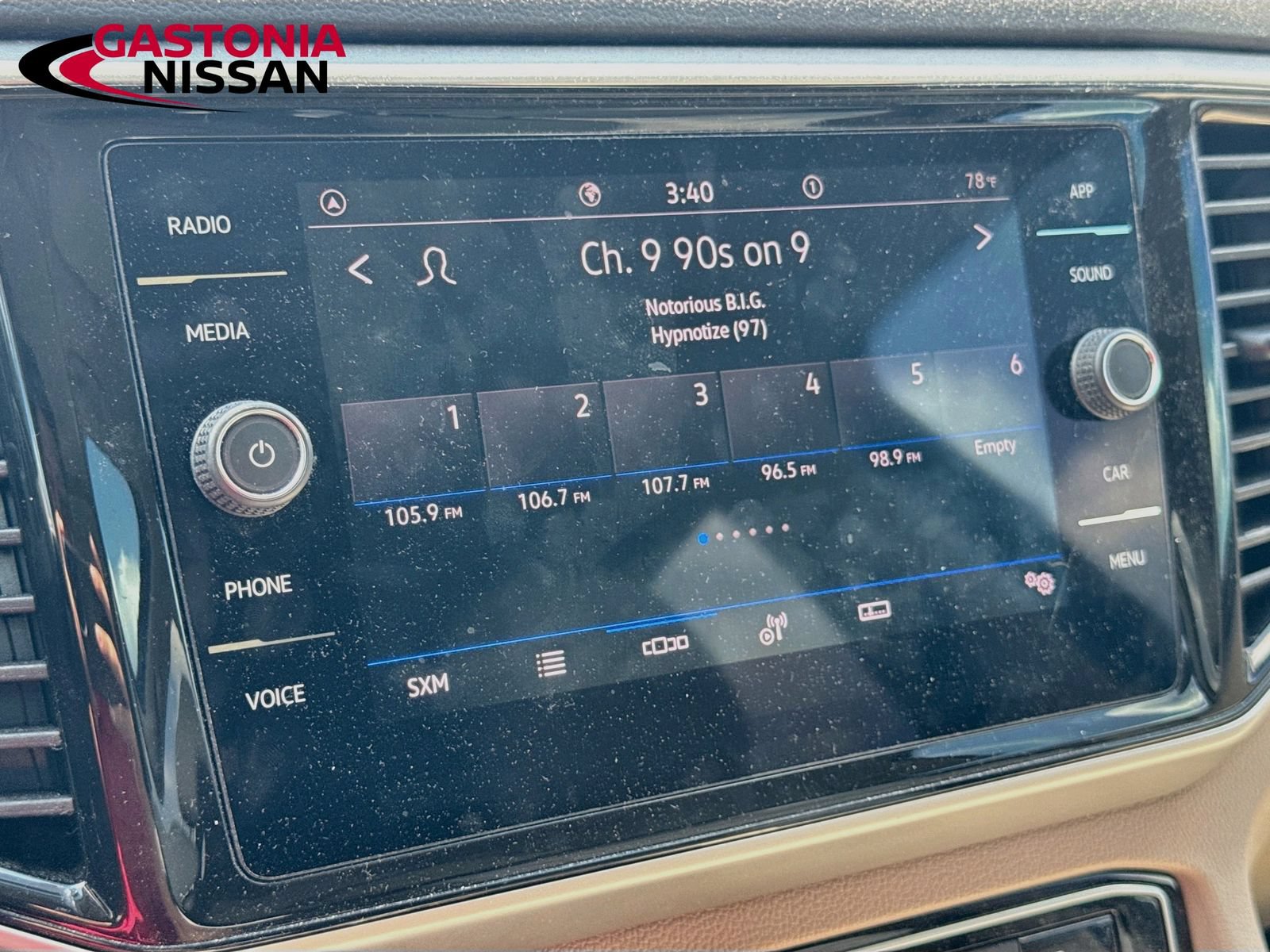 Used 2023 Volkswagen Atlas SE w/ Panoramic Sunroof Package FWD image 18