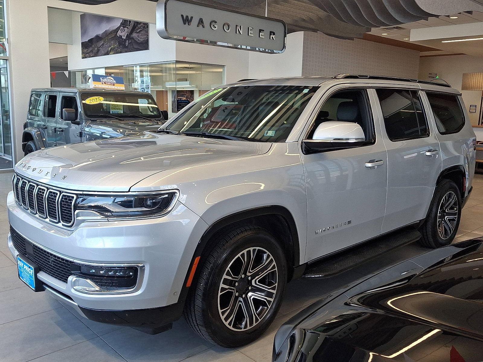Used 2022 Jeep Wagoneer Series III image 3