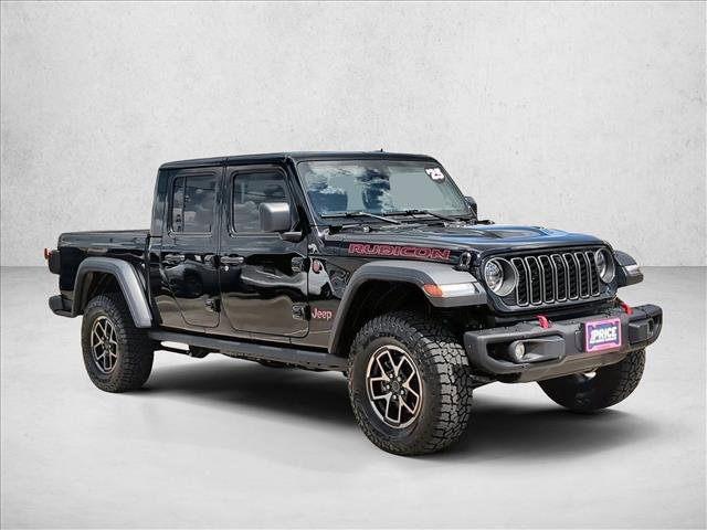 Used 2025 Jeep Gladiator Rubicon w/ Convenience Group AWD/4WD image 3
