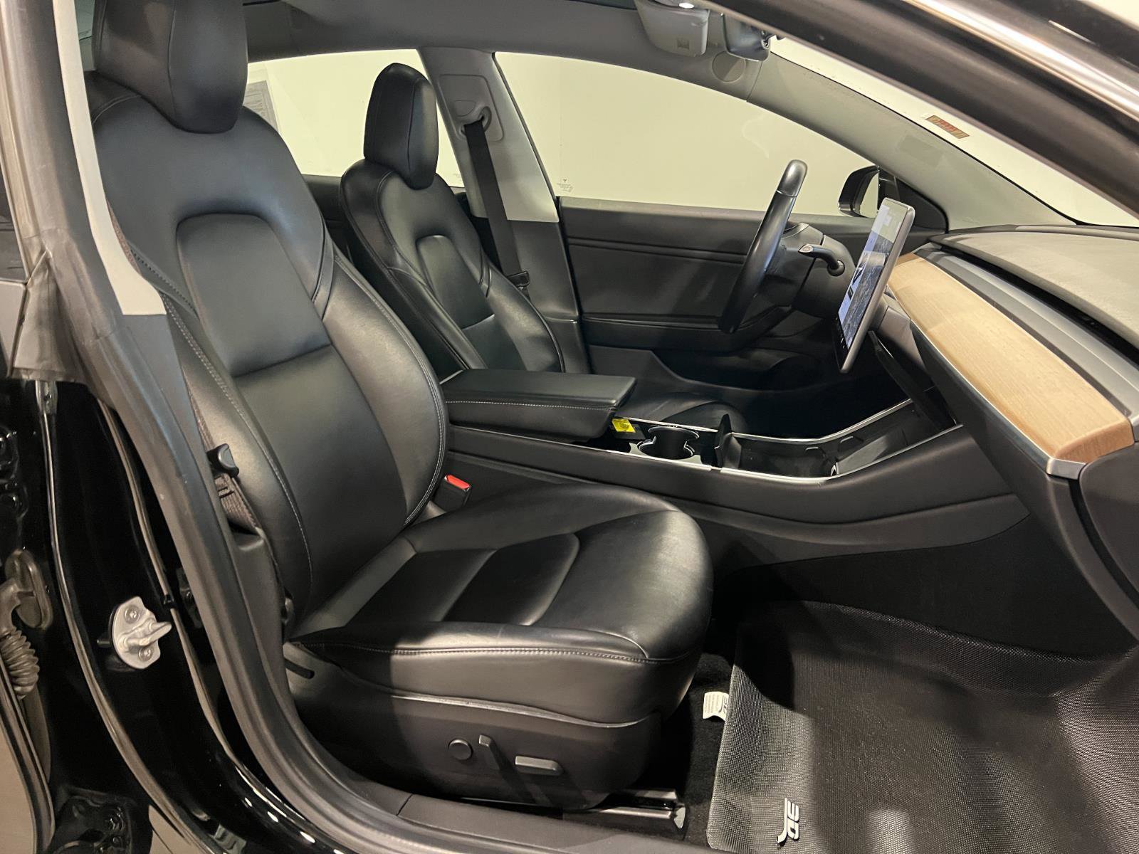 Used 2019 Tesla Model 3 Long Range image 33