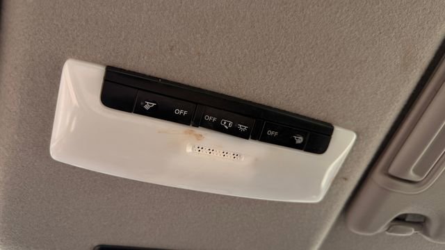 Used 2024 Nissan Kicks S image 22