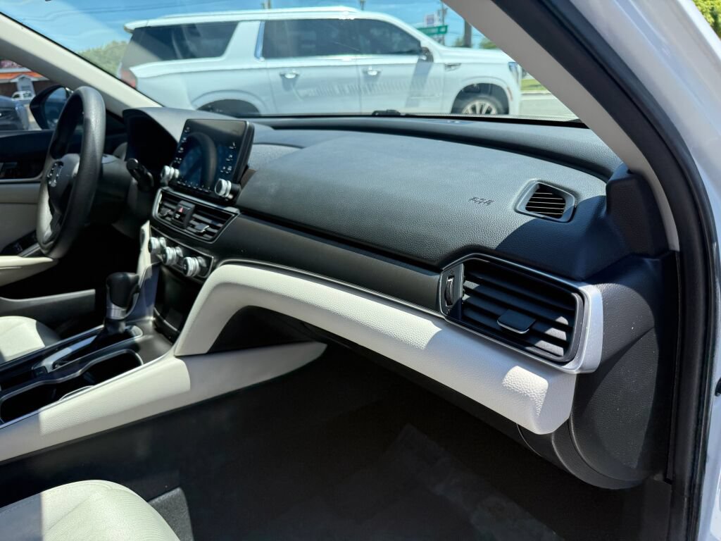 Used 2020 Honda Accord LX image 23