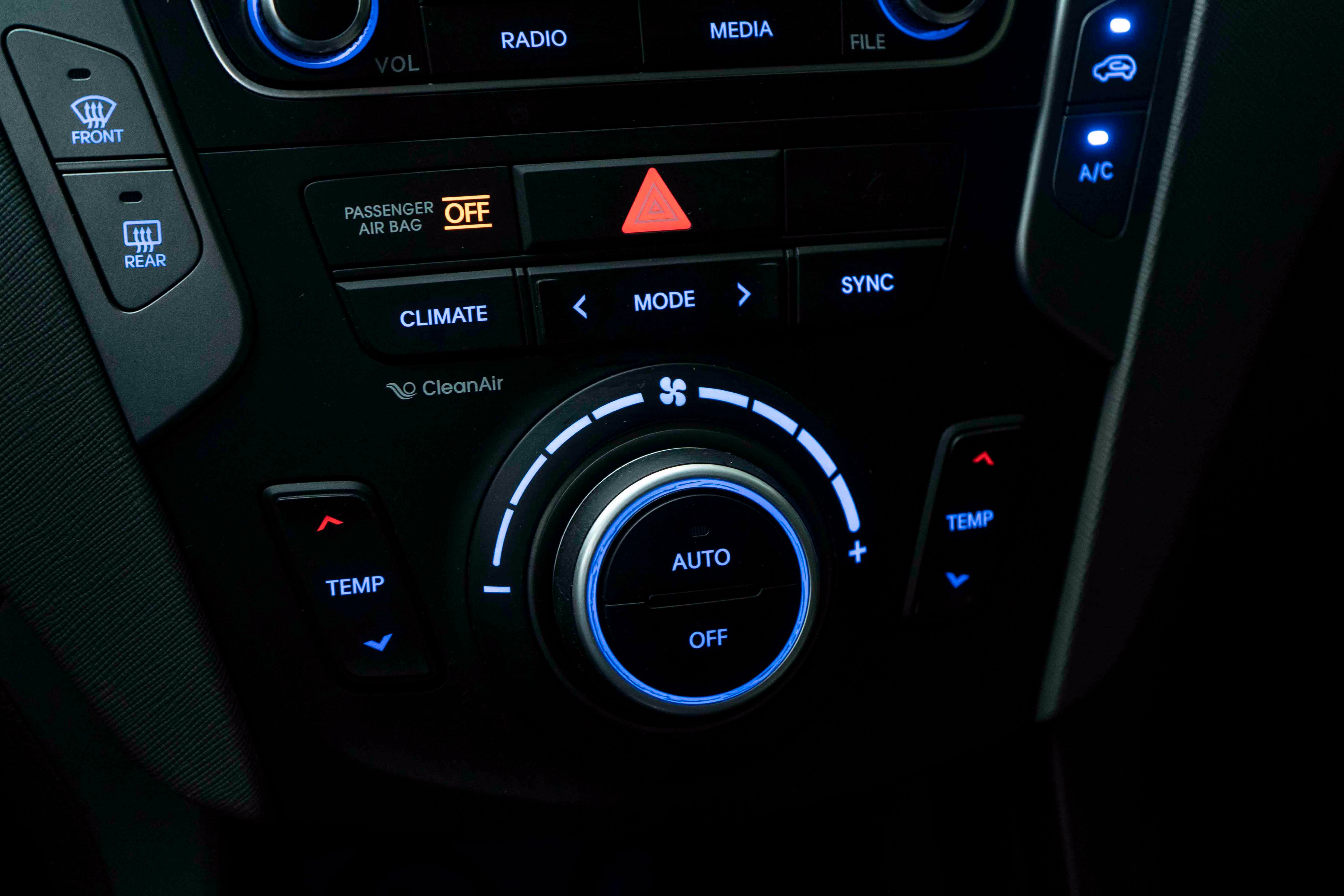 Used 2017 Hyundai Santa Fe Sport FWD image 35