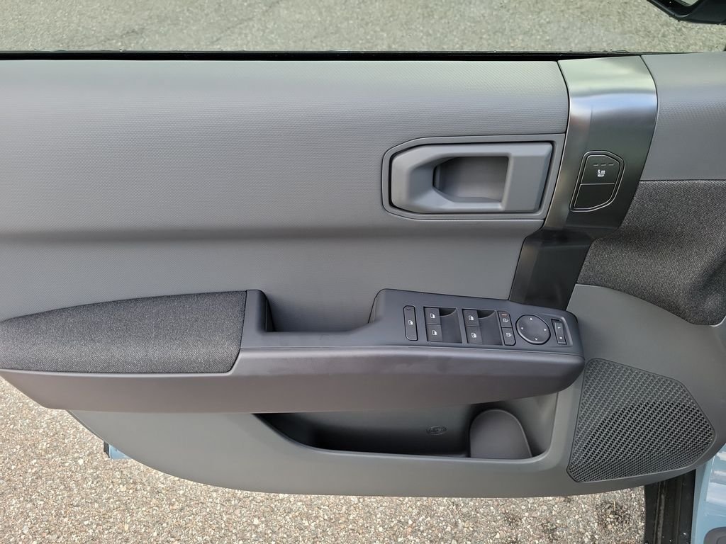 New 2027 Kia EV3 Wind FWD image 19