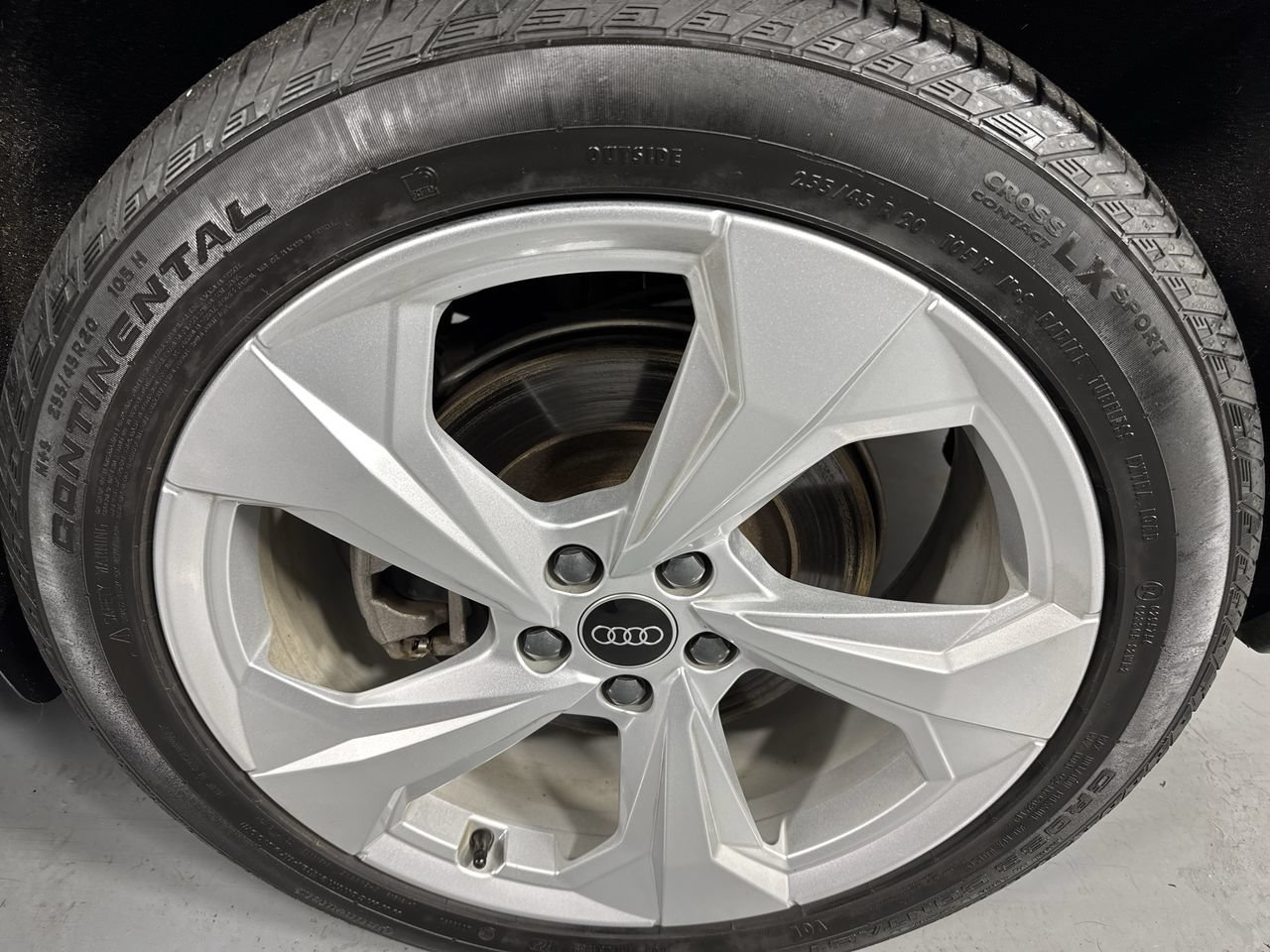 Used 2023 Audi Q5 2.0T Premium Plus w/ Premium Plus Package AWD/4WD image 9