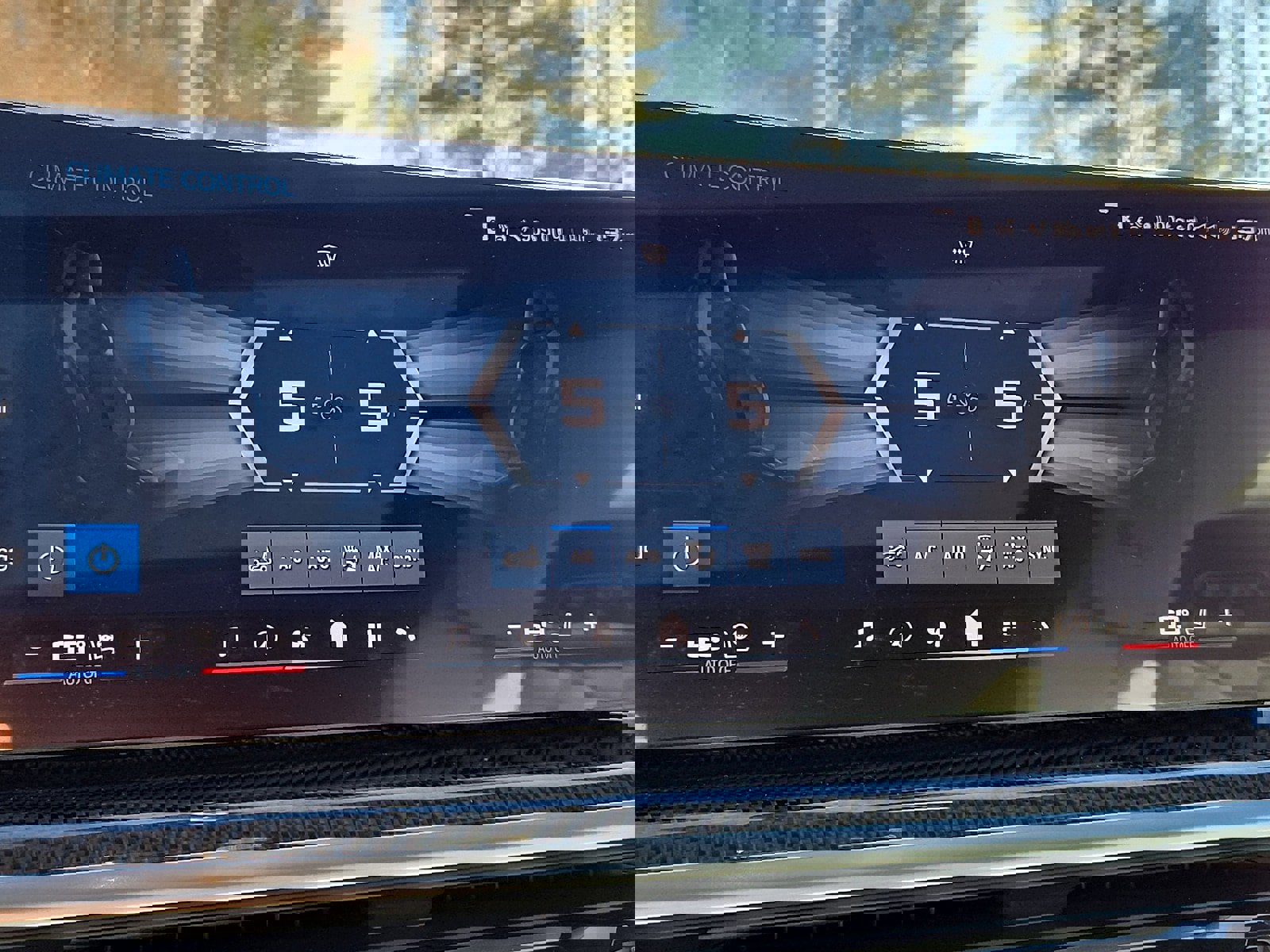 Used 2026 BMW X5 M Competition w/ Executive Package image 17