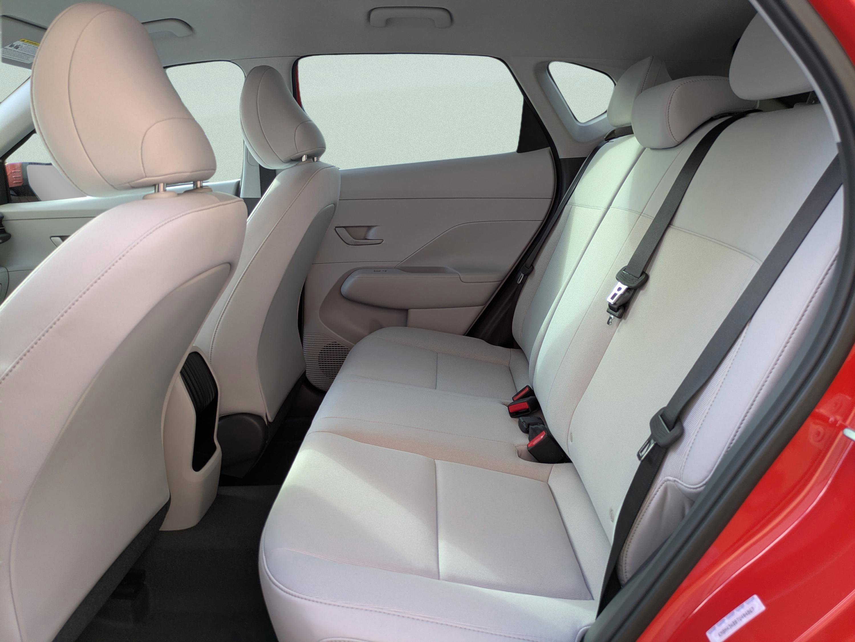 New 2026 Hyundai Kona SE image 32