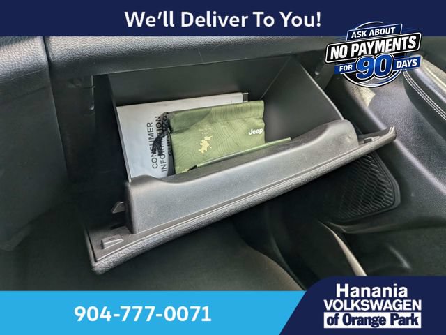 Used 2024 Jeep Grand Cherokee Altitude RWD image 22