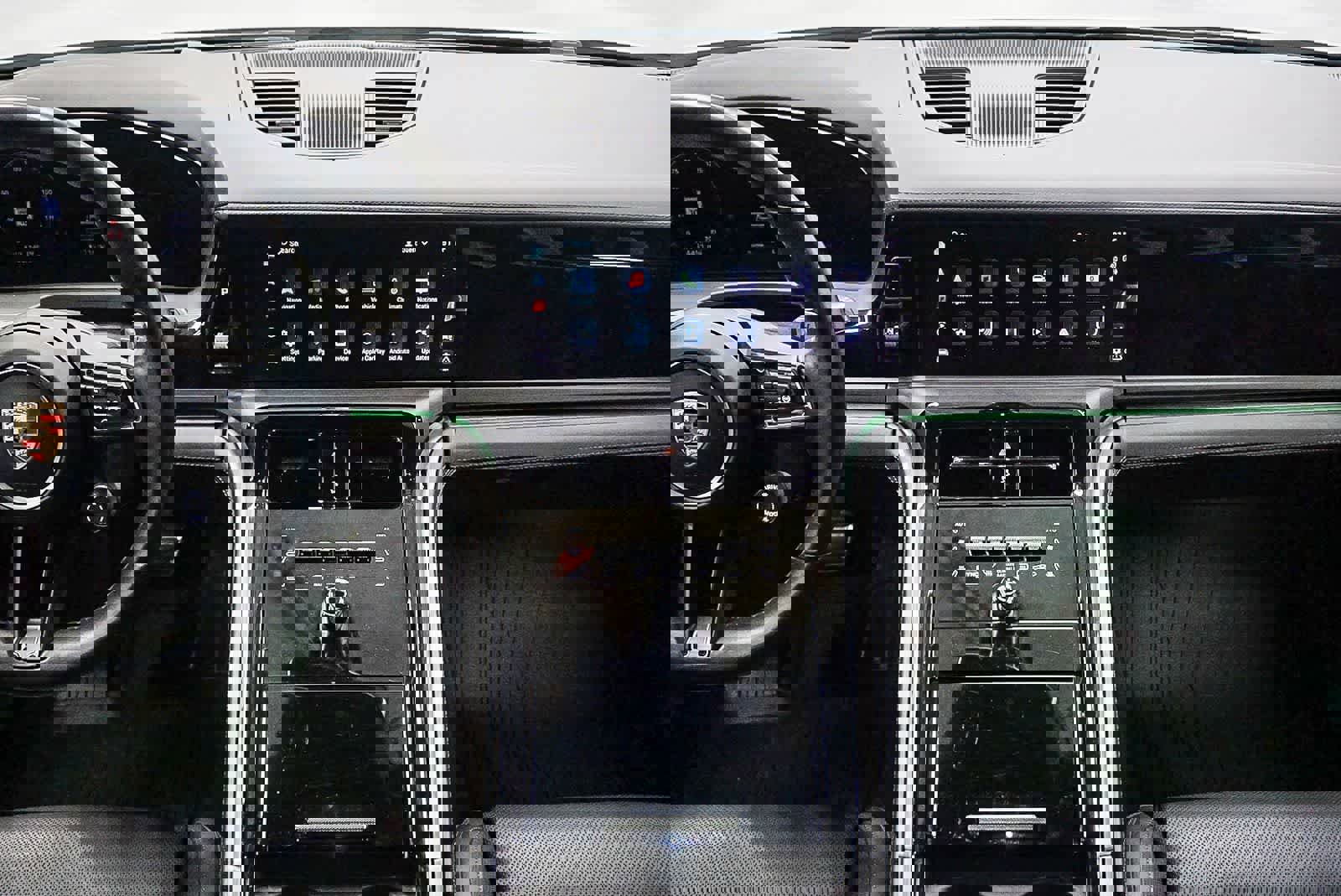 Used 2024 Porsche Panamera 4 image 14