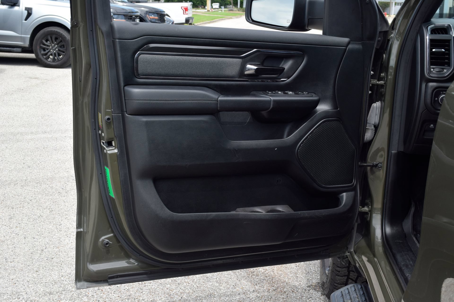 Used 2021 RAM 1500 Lone Star w/ Built-to-serve Edition AWD/4WD image 17