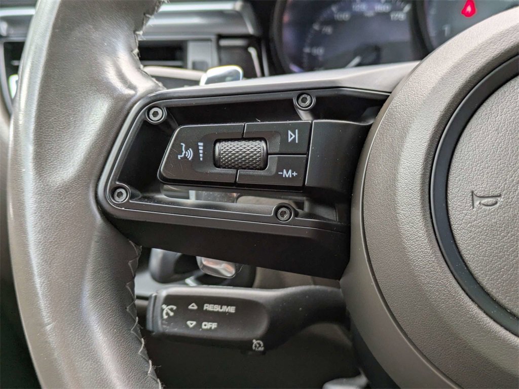 Used 2022 Porsche Macan S w/ Premium Package Plus image 26