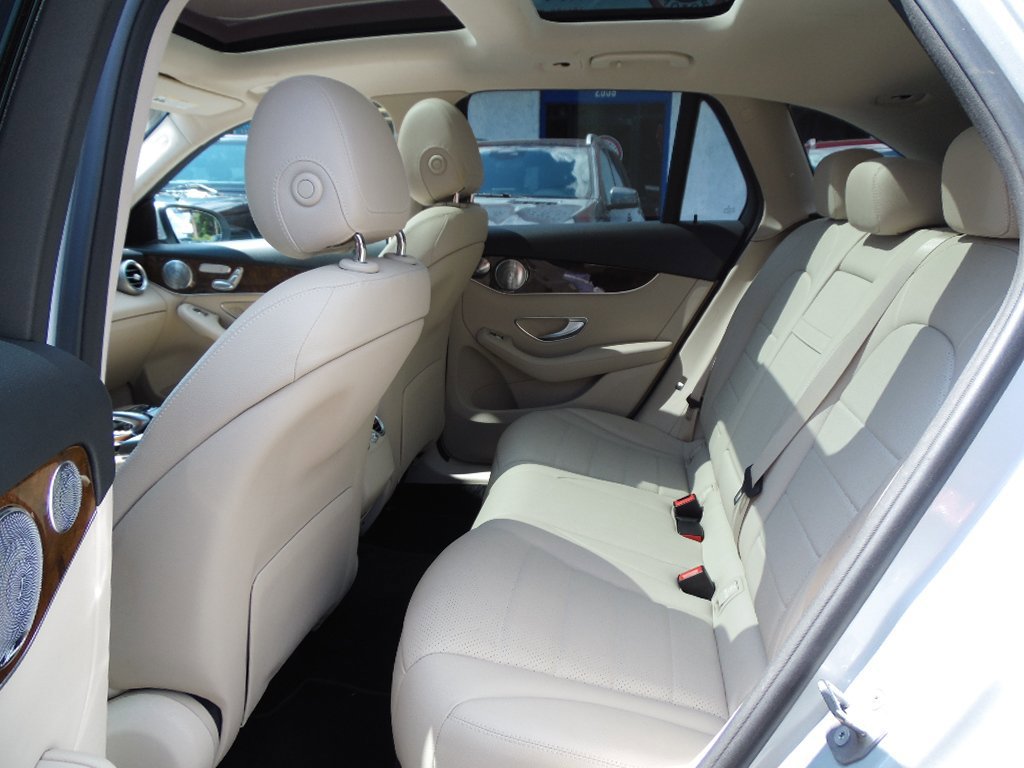 Used 2017 Mercedes-Benz GLC 300 image 7