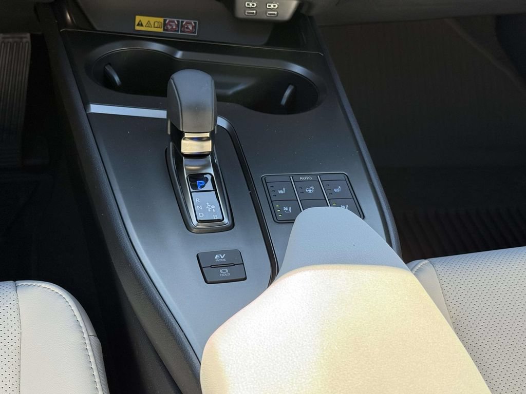 Used 2025 Lexus UX 300h AWD w/ Accessory Package (Z1) image 20
