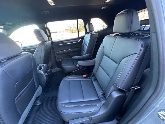 New 2026 GMC Acadia Elevation w/ Elevation Premium Package FWD image 22