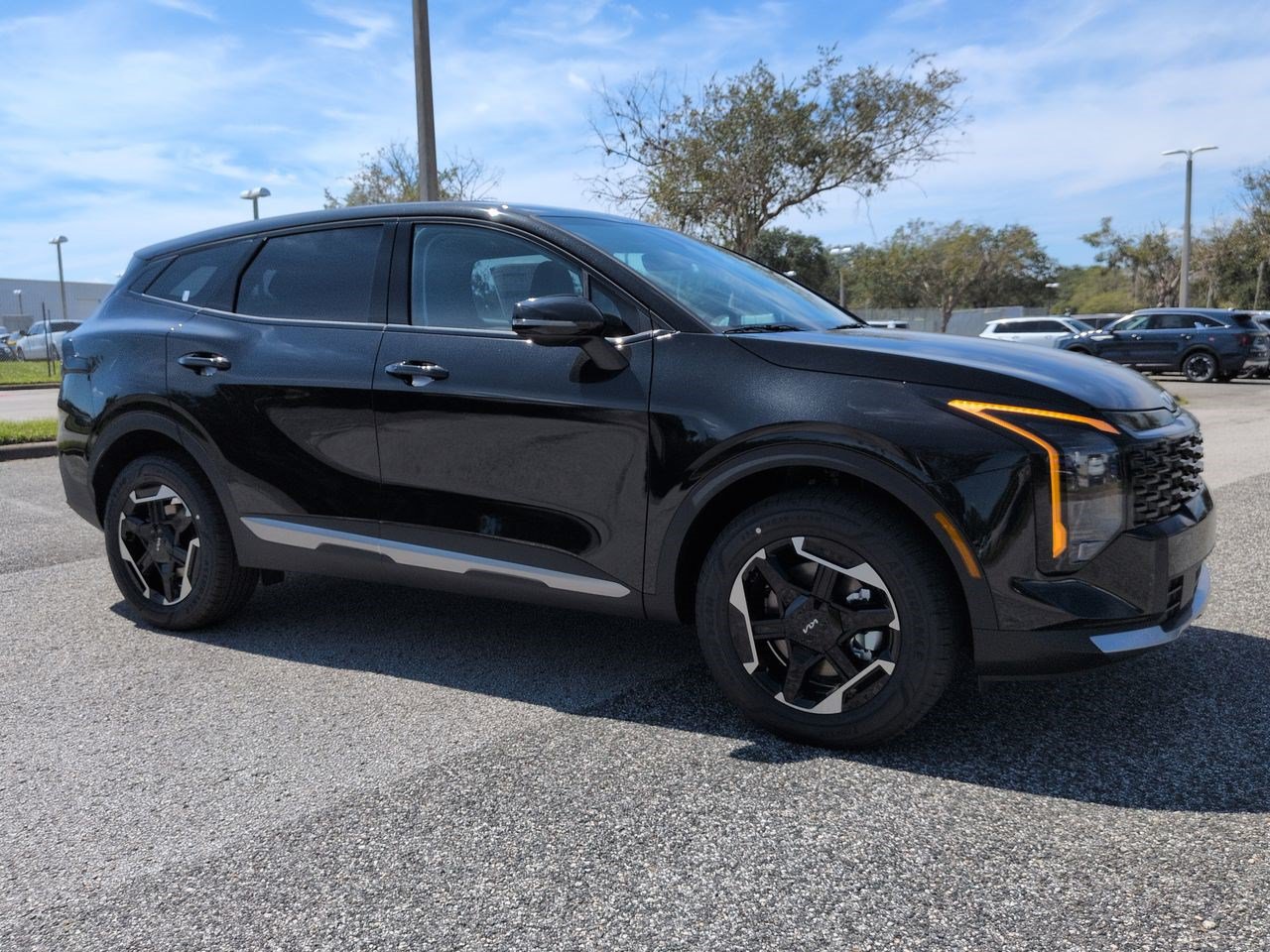 New 2027 Kia Sportage S