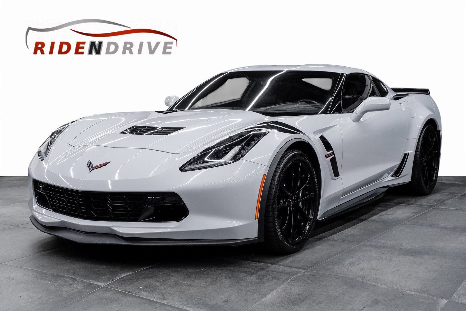 Used 2018 Chevrolet Corvette Grand Sport video 1