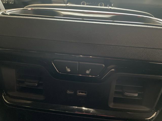 Used 2024 GMC Sierra 1500 AT4 w/ AT4 Premium Package image 39