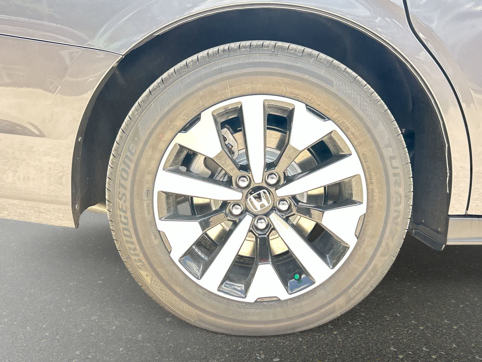 New 2026 Honda Odyssey EX-L image 5